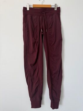 Lululemon Dance Studio Joggers Pants size 6